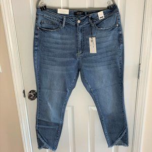 Judy Blue 18W Medium Blue mid rise skinny fit angle hem jeans NWT